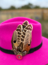 Load image into Gallery viewer, Large Feather Hat Pin
