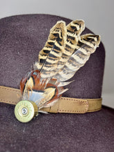 Load image into Gallery viewer, Small Feather Hat Pin/ Brooch
